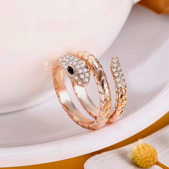 Crystal Micro-Inlaid Spiral Adjustable Rose Gold Snake Ring - Picture 7 of 12